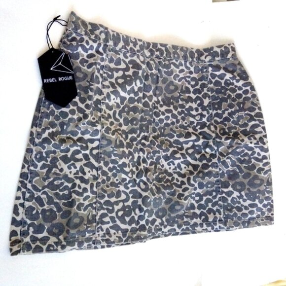 New Rebel Rogue Leopard London A-Line 100 Percent Cotton Button Up Mini Skirt XL - Picture 9 of 14